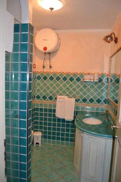 Elite Smeralda Room Porto Rotondo 3*,  İtalya